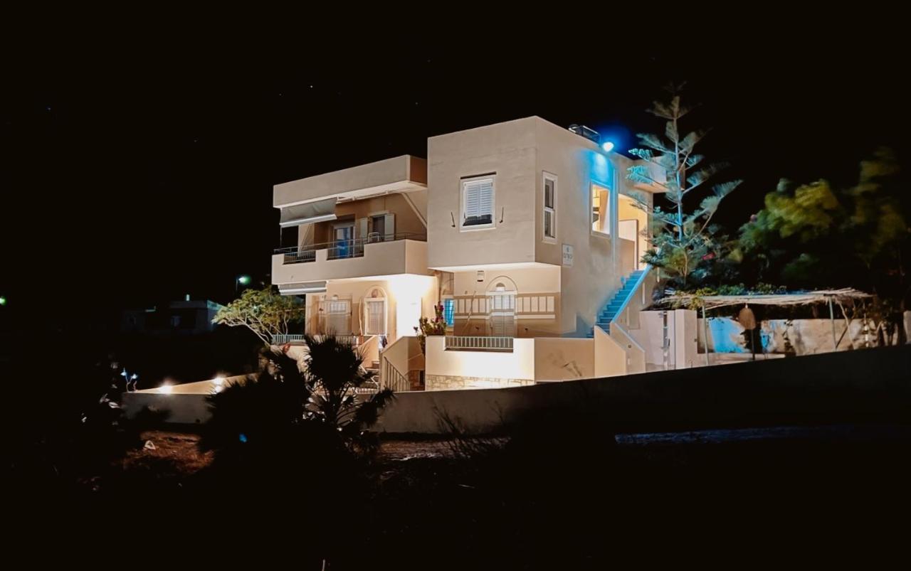 Isalo Villa Makrýgialos Exterior foto